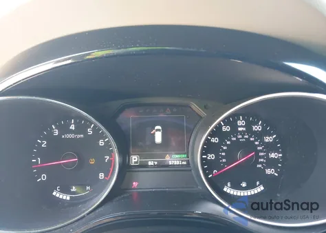 2018 Kia Sedona Sxl z USA, uszkodzony, nr VIN KNDME5C16J6366516